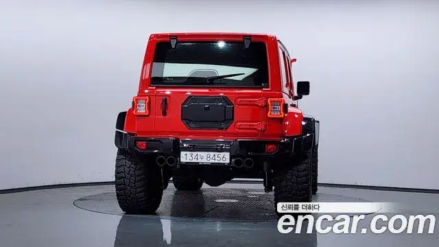 Jeep Wrangler 2021 — Фото 4/20