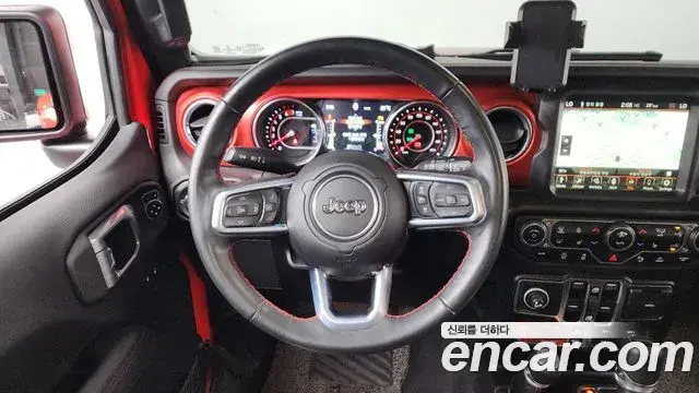 Jeep Wrangler 2021 — Фото 12/20