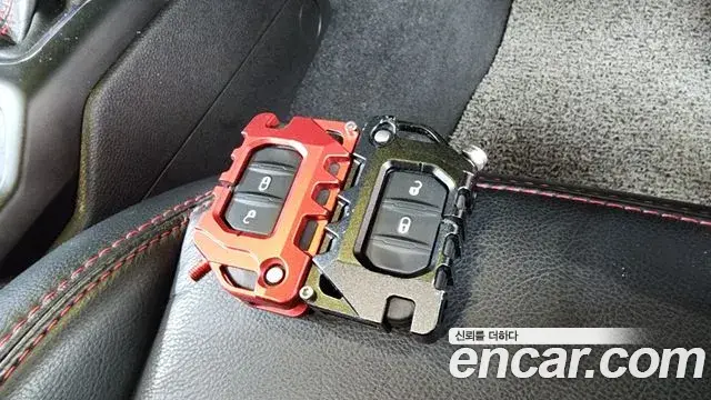 Jeep Wrangler 2021 — Photo 17/29