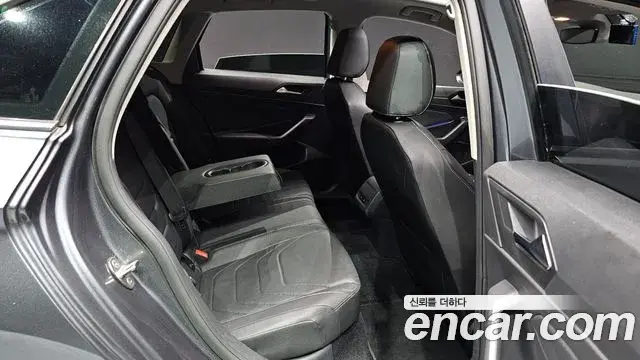 Volkswagen Jetta 2021 — Şəkil 6/33