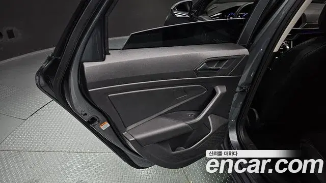 Volkswagen Jetta 2021 — Şəkil 3/33