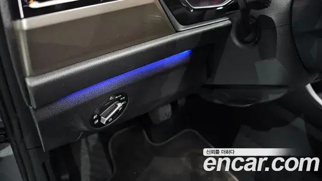 Volkswagen Jetta 2021 — Şəkil 19/33