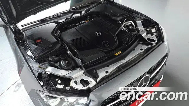 Mercedes-Benz E-Class 2021 — Фото 6/20