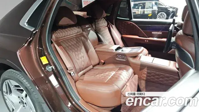 Genesis G90 2022 — Photo 25/36