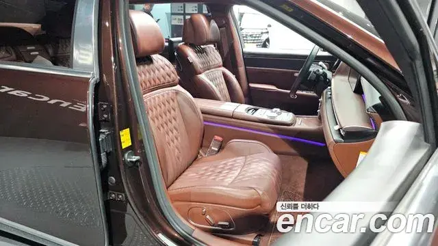 Genesis G90 2022 — Photo 31/36