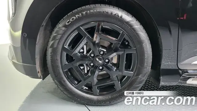Kia Carnival 2025 — Şəkil 33/39