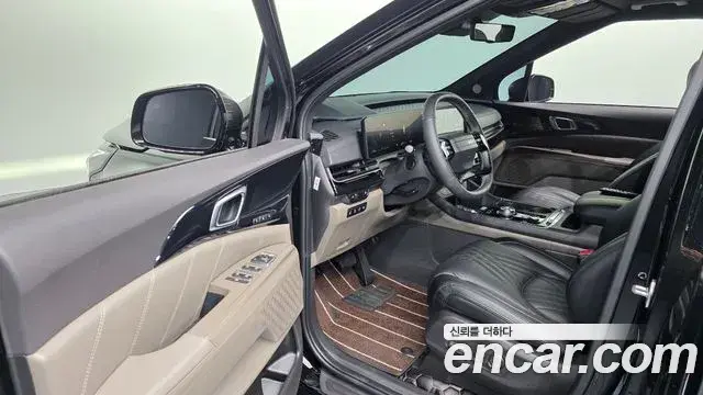 Kia Carnival 2025 — Şəkil 21/39
