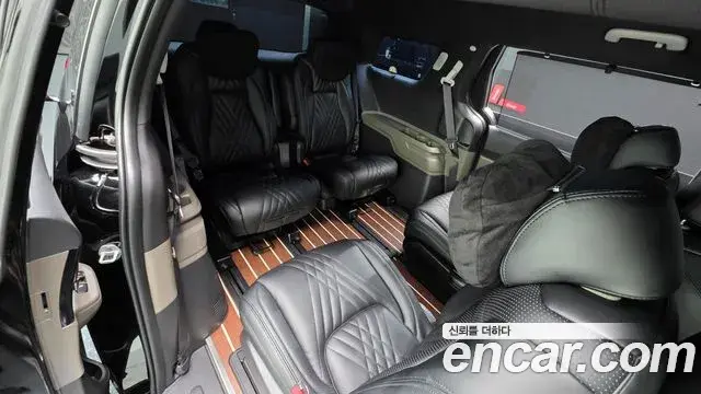 Kia Carnival 2025 — Şəkil 26/39
