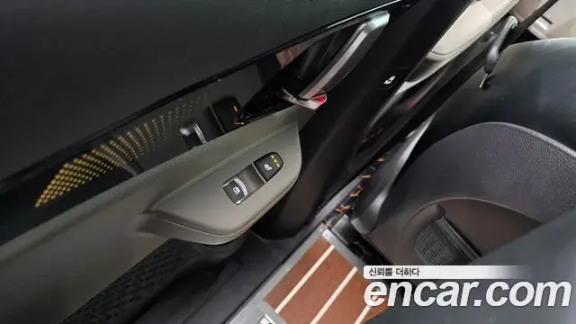 Kia Carnival 2025 — Şəkil 38/39