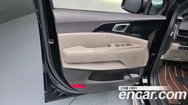 Kia Carnival 2025 — Şəkil 10/39