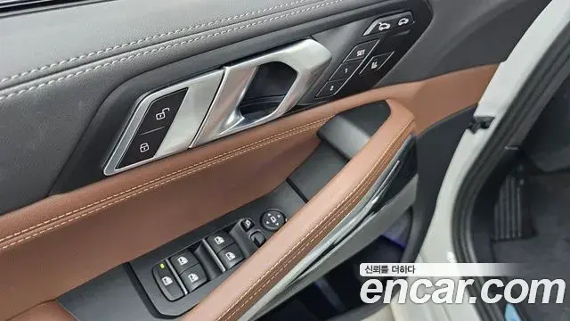 BMW X6 2025 — ფოტო 33/34