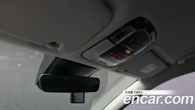 Hyundai Tucson Hybrid 2023 — Photo 18/33