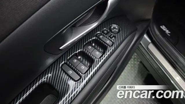 Hyundai Tucson Hybrid 2023 — Photo 29/33