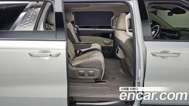 Kia Carnival 2024 — Фото 11/20