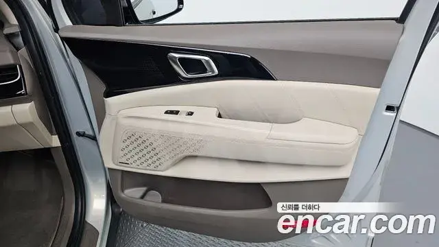 Kia Carnival 2024 — Şəkil 6/30