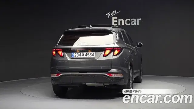 Hyundai Tucson Hybrid 2021 — Photo 15/31