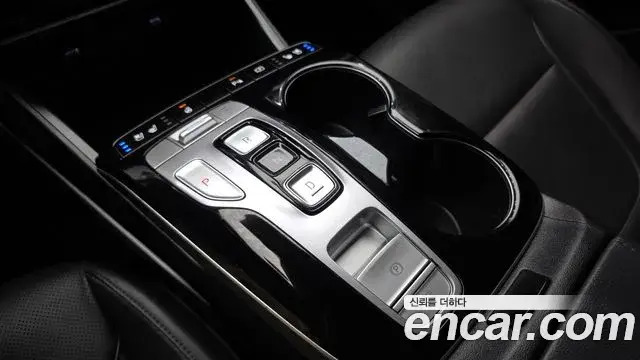 Hyundai Tucson Hybrid 2021 — Photo 24/31