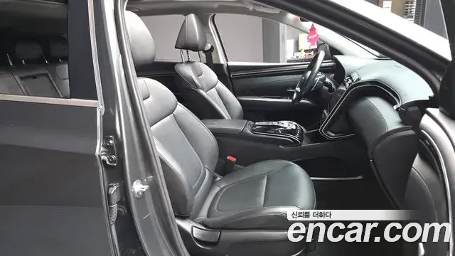 Hyundai Tucson Hybrid 2021 — Photo 16/31