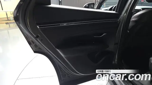 Hyundai Tucson Hybrid 2021 — Photo 13/31