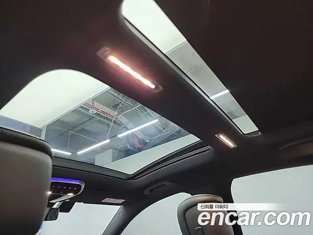 Mercedes-Benz S-Class 2023 — Photo 18/19