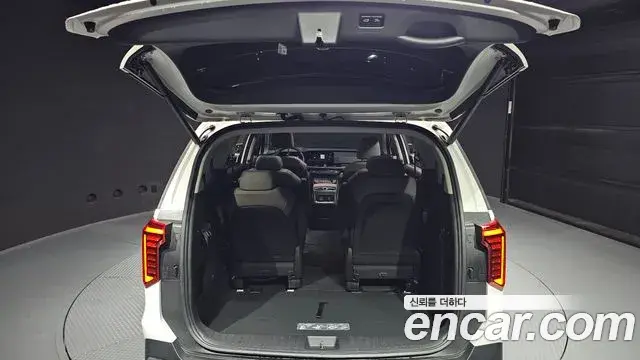 Kia Carnival 2024 — Фото 20/20