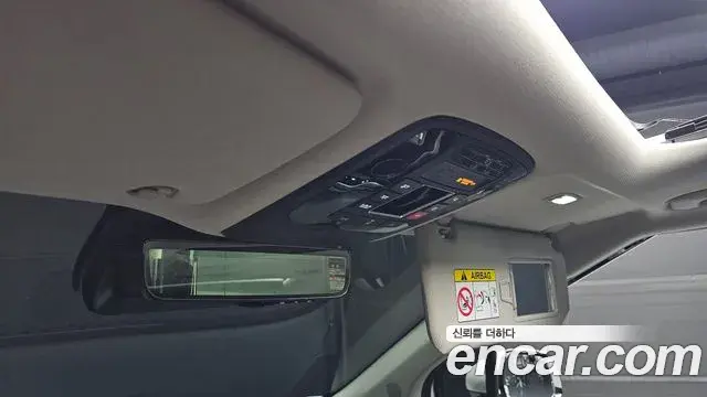 Kia Carnival 2024 — ფოტო 3/48