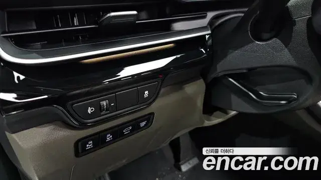 Kia Carnival 2024 — ფოტო 48/48