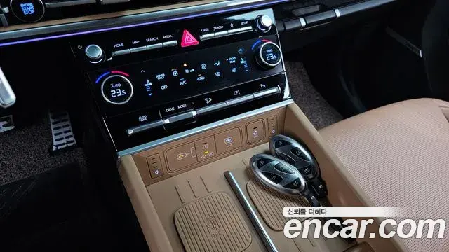 Hyundai Santa Fe 2024 — Şəkil 23/40