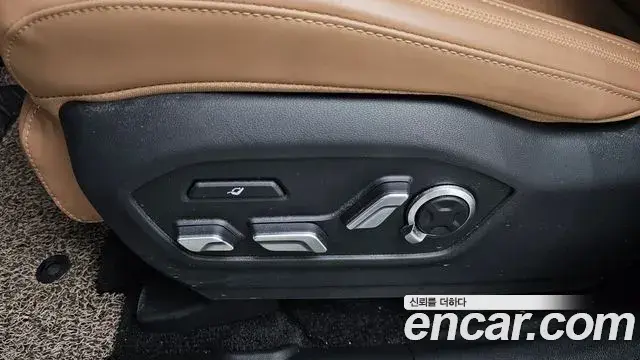 Hyundai Santa Fe 2024 — Şəkil 26/40