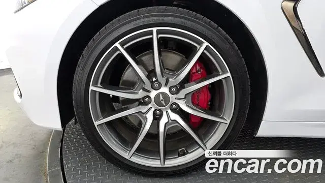 Genesis G70 2019 — ფოტო 3/37
