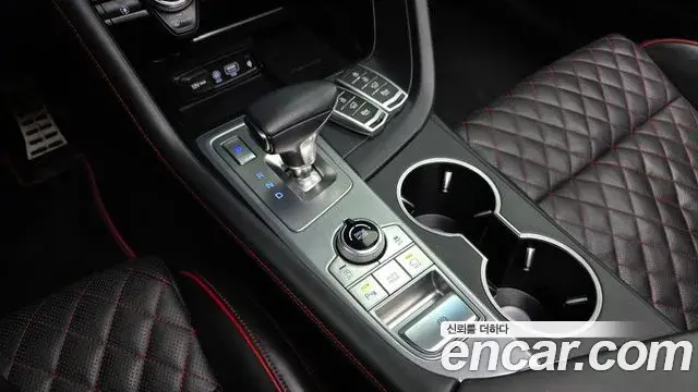 Genesis G70 2019 — ფოტო 13/37