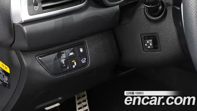 Genesis G70 2019 — ფოტო 7/37