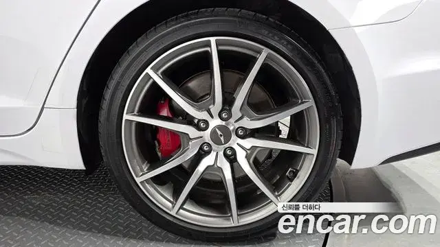 Genesis G70 2019 — ფოტო 33/37