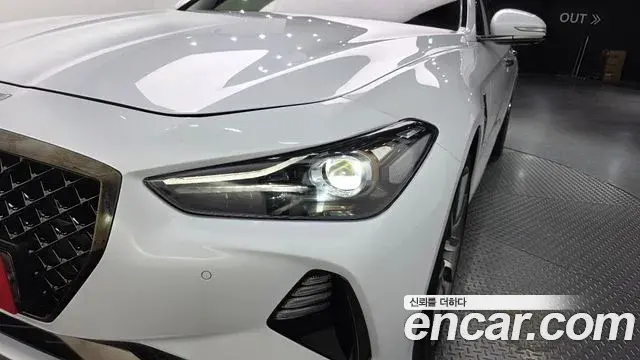 Genesis G70 2019 — ფოტო 1/37