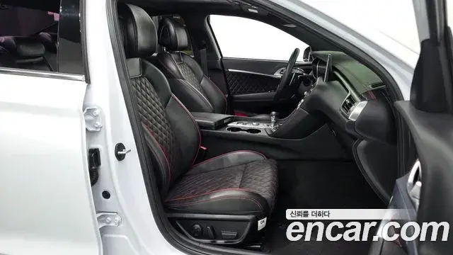 Genesis G70 2019 — ფოტო 16/37