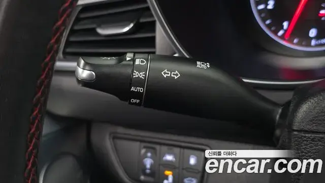 Genesis G70 2019 — ფოტო 36/37