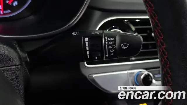 Genesis G70 2019 — ფოტო 12/37