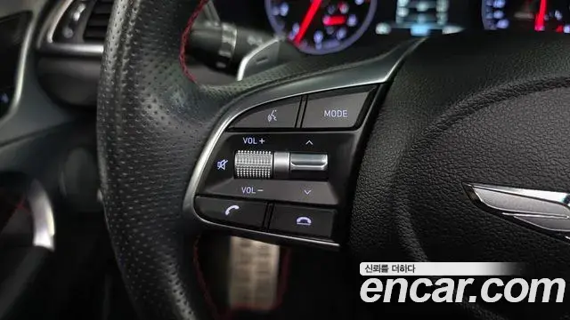 Genesis G70 2019 — ფოტო 24/37