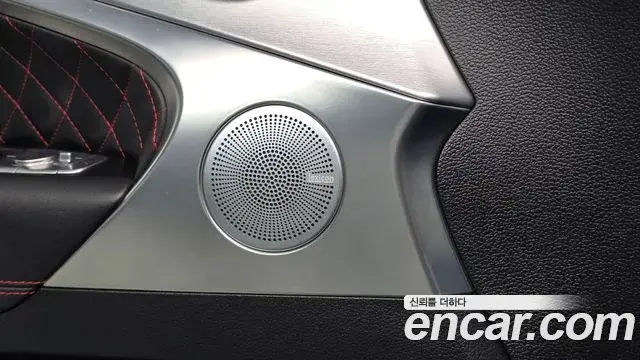 Genesis G70 2019 — ფოტო 9/37