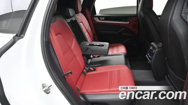 Porsche Cayenne 2025 — Photo 4/20