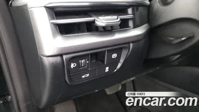 Hyundai Grandeur 2023 — Фото 17/20