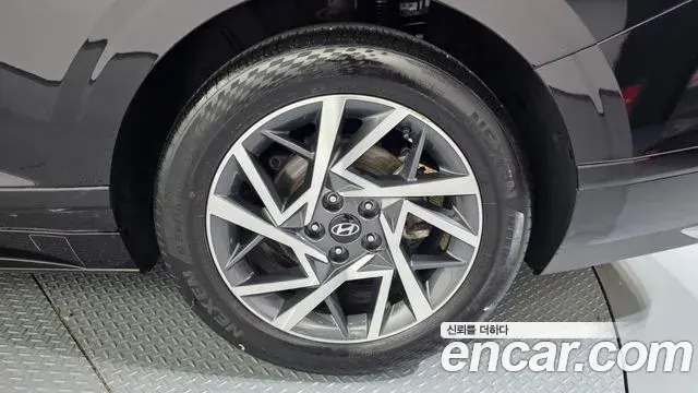 Hyundai Grandeur Hybrid 2023 — Şəkil 9/35