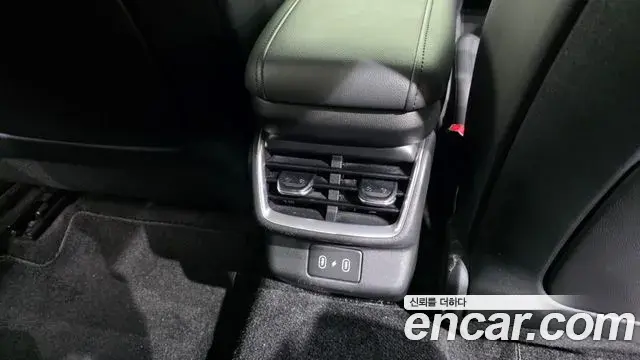 Hyundai Grandeur Hybrid 2023 — Şəkil 21/35