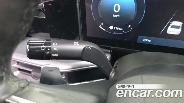 Hyundai Grandeur Hybrid 2023 — Şəkil 10/35