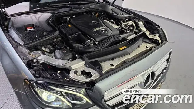 Mercedes-Benz E-Class 2018 — Фото 6/20