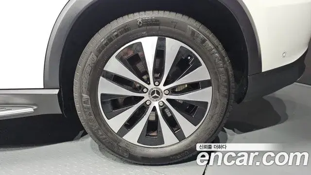 Mercedes-Benz GLE-Class 2024 — ფოტო 15/34