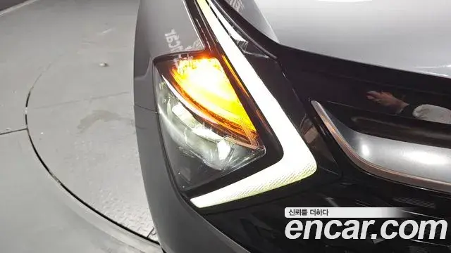 Kia Sportage 2022 — Photo 2/30
