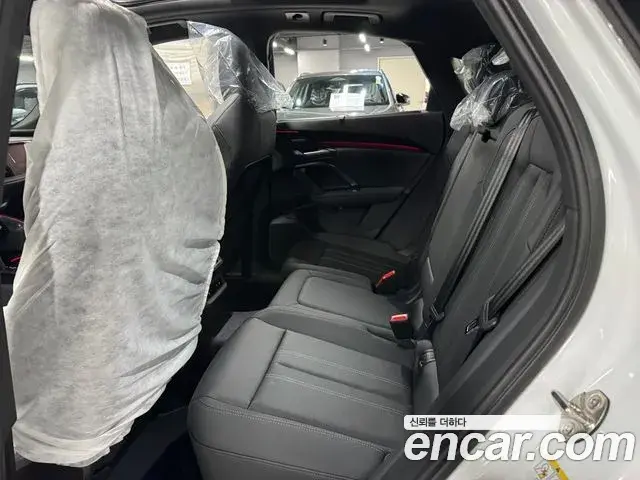 Audi Q5 2025 — Фото 12/13