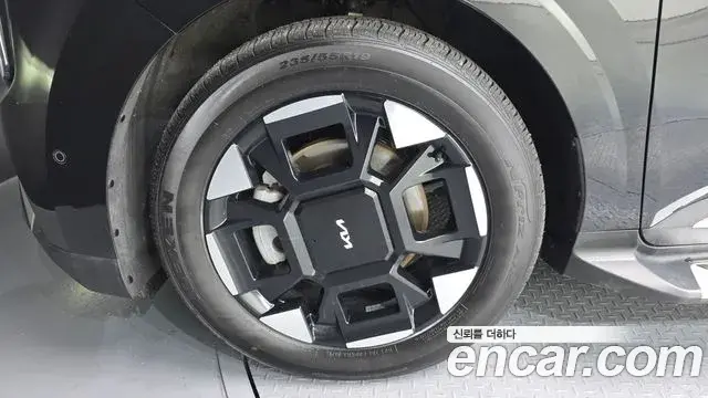 Kia Carnival 2024 — Photo 11/20