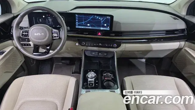 Kia Carnival 2024 — Photo 17/20